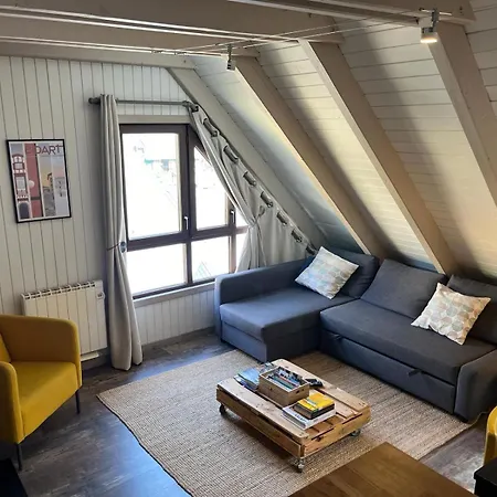Duplex Grauer Y Parking Gratuito Lägenhet